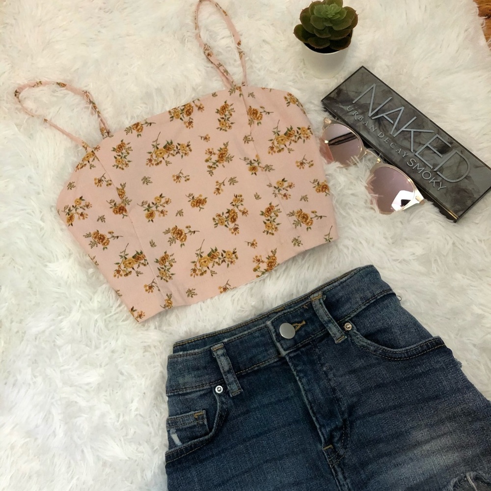 Pink Floral Crop Top - Picture 2 of 8